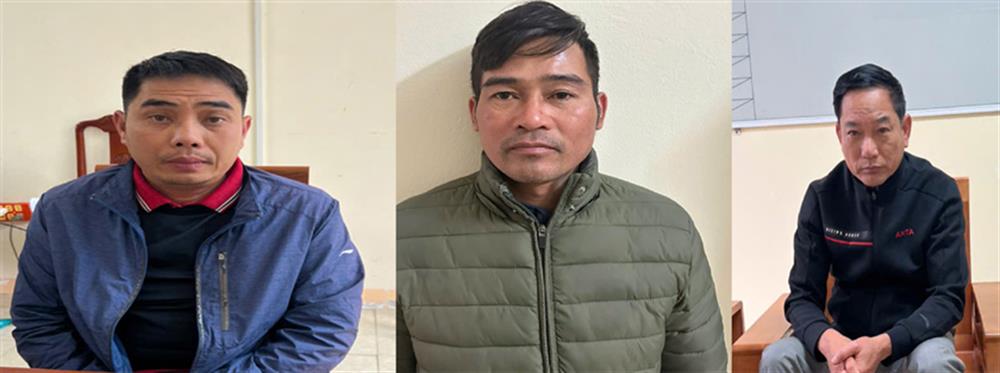 3 đối tượng bị khởi tố về tội “Vi phạm quy định về khai thác tài nguyên”.