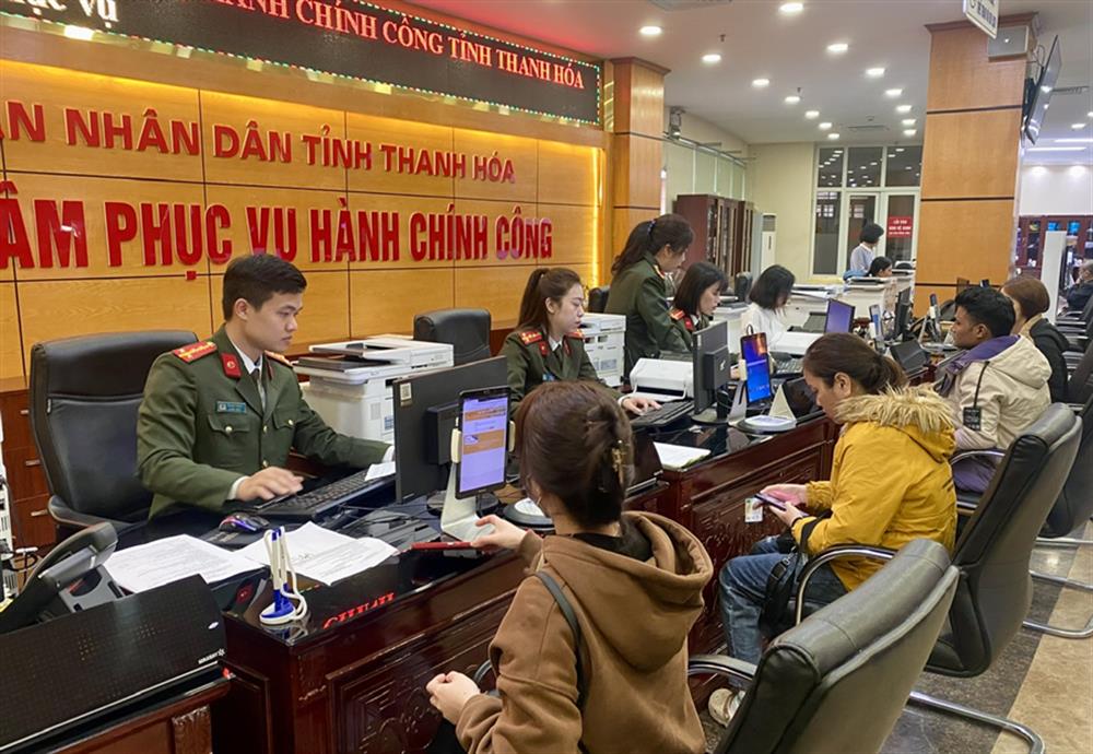 Tại các phường, xã vẫn đảm bảo các hoạt động bình thường, thông suốt cho người dân.