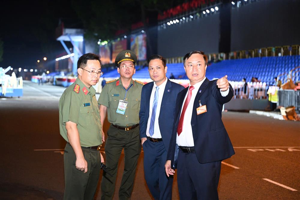 Lực lượng Cảnh vệ phối hợp với Công an TP Hồ Chí Minh và các lực lượng liên quan trong công tác đảm bảo an ninh, an toàn Lễ kỷ niệm.