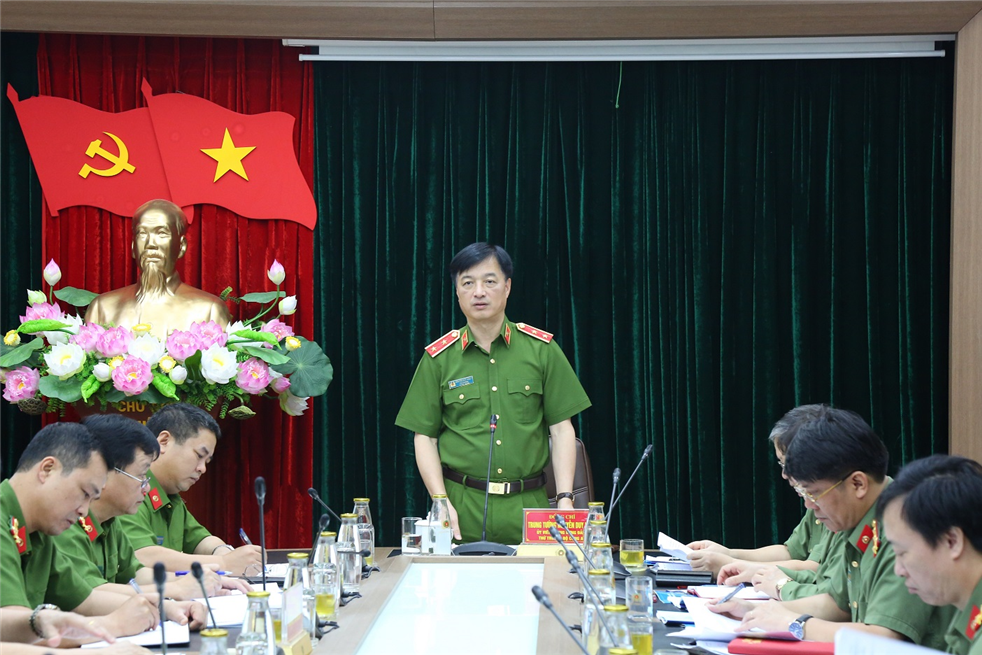 Thứ trưởng Nguyễn Duy Ngọc phát biểu chỉ đạo tại Hội nghị.