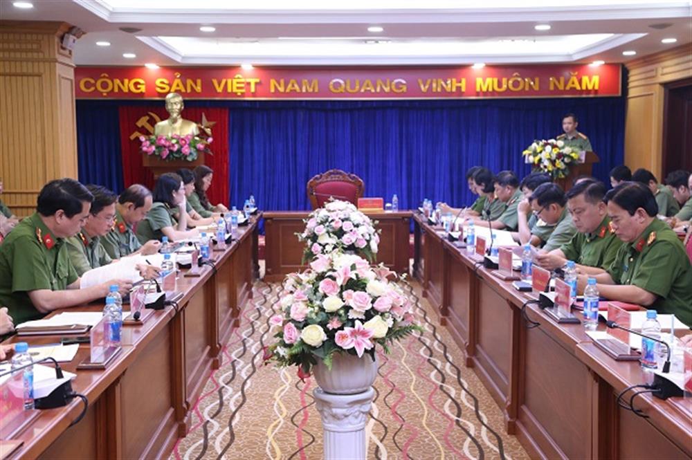  Tọa đàm khoa học “Nâng cao chất lượng công tác tiếp công dân, giải quyết khiếu nại, tố cáo của Công an tỉnh Bình Dương”.