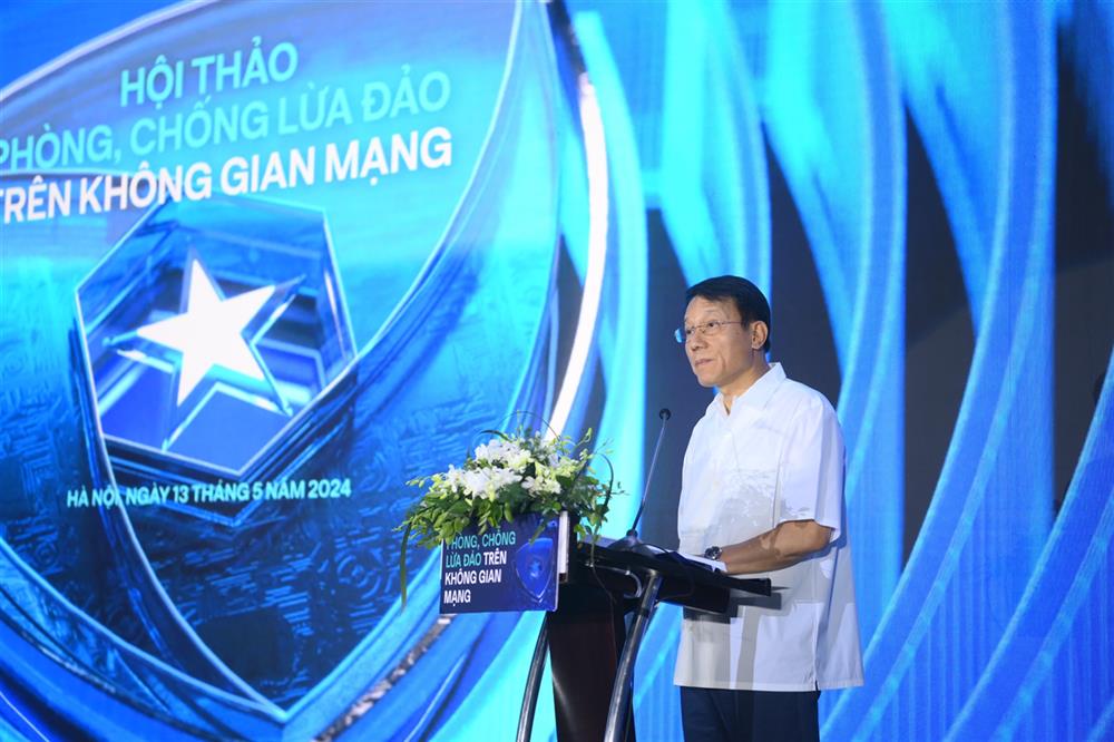 Thượng tướng Lương Tam Quang, Chủ tịch Hiệp hội phát biểu khai mạc Hội thảo.