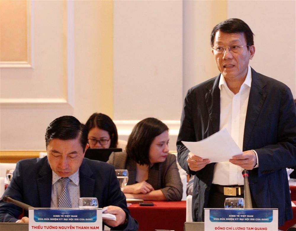 Thứ trưởng Lương Tam Quang phát biểu tại Diễn đàn Kinh tế Việt Nam qua nửa nhiệm kỳ Đại hội XIII của Đảng.