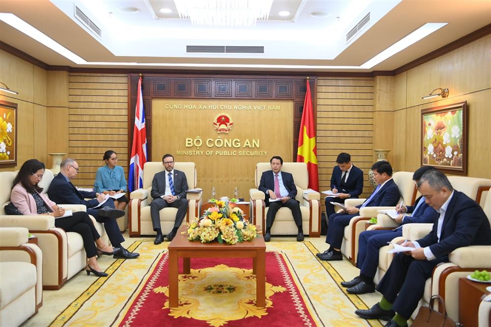 Toàn cảnh buổi tiếp.