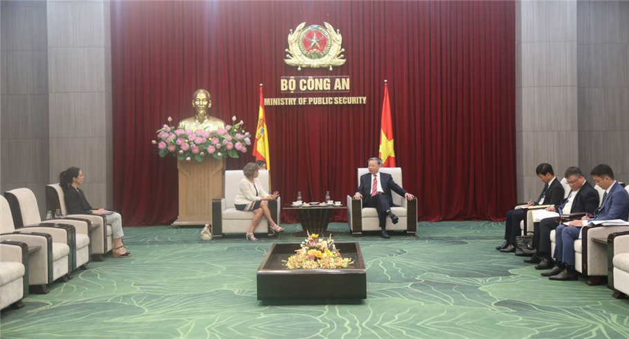 Toàn cảnh buổi tiếp.