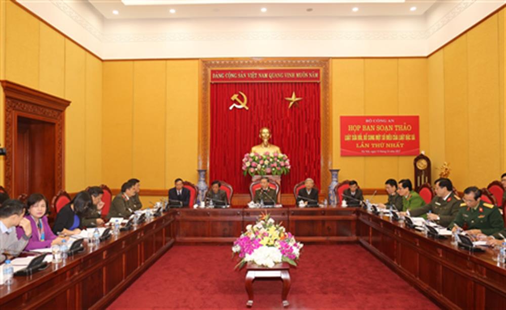 Toàn cảnh cuộc họp.